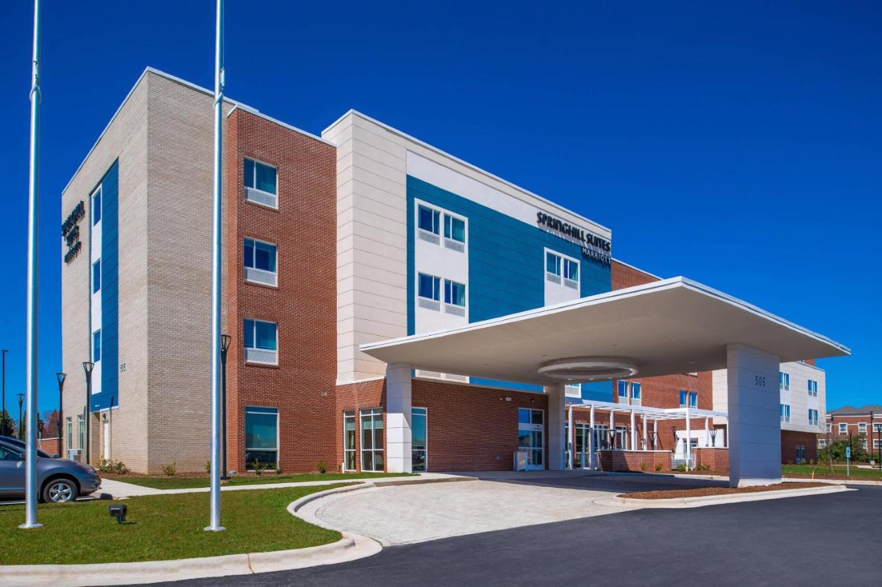 Springhill Suites By Marriott Greensboro Airport Friendship Exterior photo